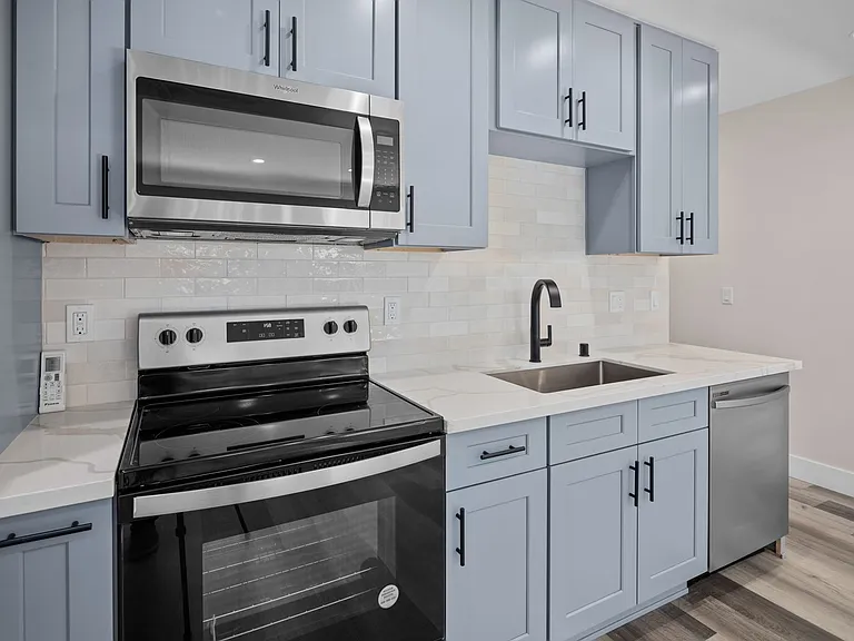 The Amberjack Apartments — Photo 14