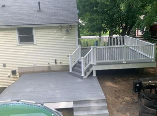 86 Saint Laurent St, Epping, NH 03042