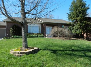 58 Riverview Dr, Oak Ridge, TN 37830