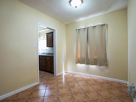3rd image of 641 Florence Ave
