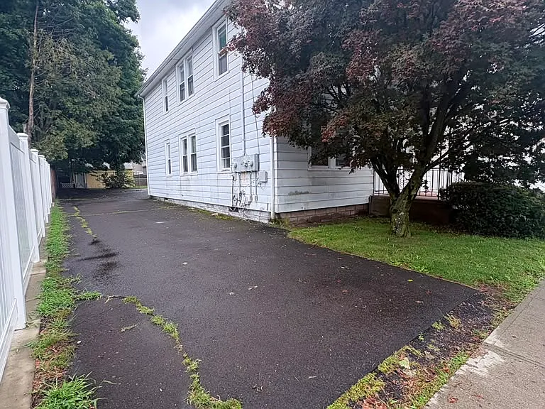107 Dix St #11 — Photo 16