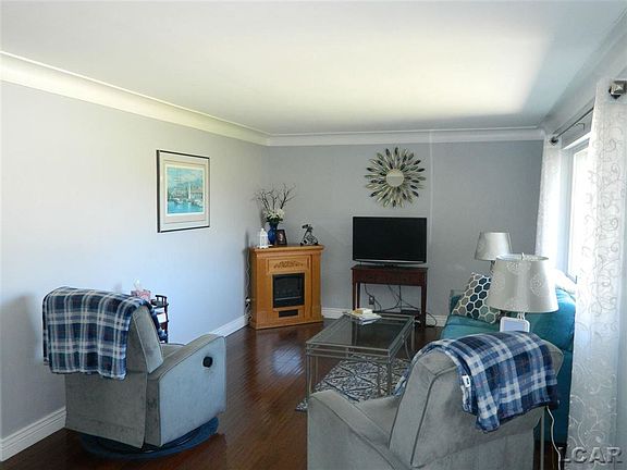 5th image of 11851 Carol Dr