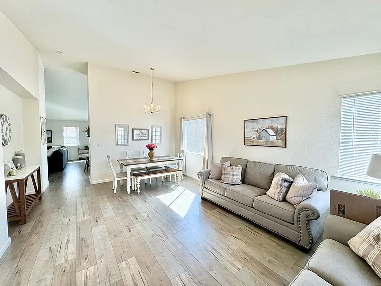 3960 Regatta Dr — Photo 2