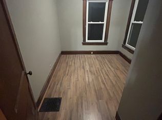 380 W 1st St, Galesburg, IL 61401