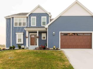 986 Clover Ln, Deforest, WI 53532