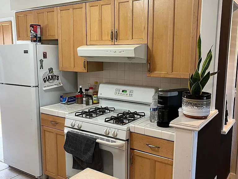256 W Holland Ave #D — Photo 6