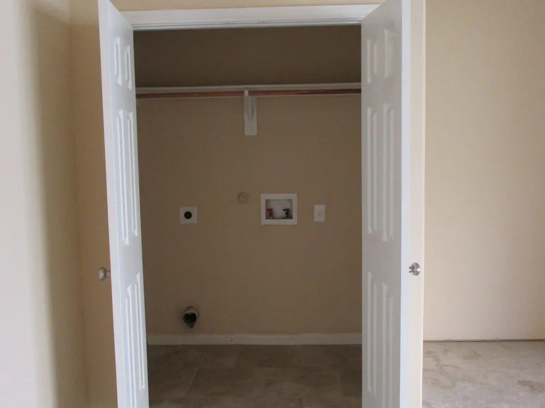 7783 Cecil Loop Ln — Photo 6