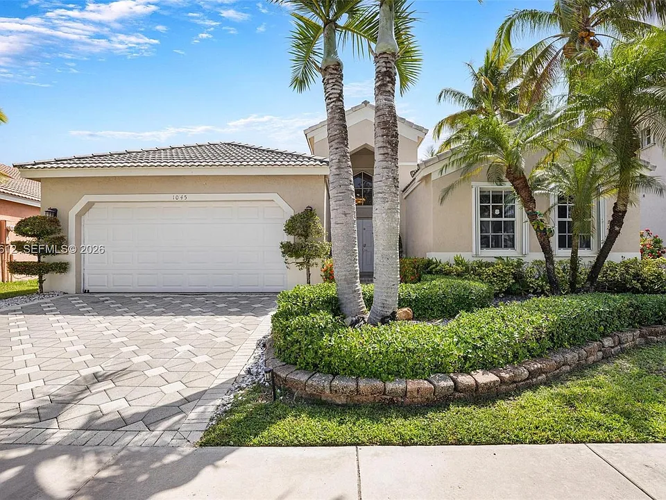 1045 Cedar Falls Dr
