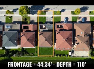 15 Morbank Dr, Toronto, ON M1V2M1