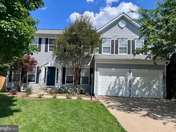 8571 Rothbury Dr, Bristow, VA 20136