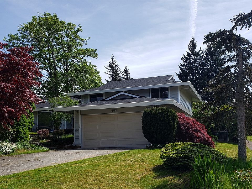1st image of 15 15th St SE