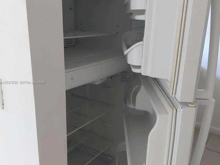 2319 Johnson St #1 — Photo 1