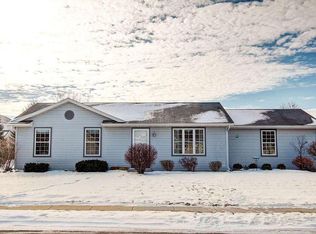 235 Settlement Rd, Hartford, WI 53027