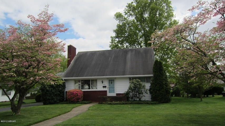 1st image of 806 Weldon St