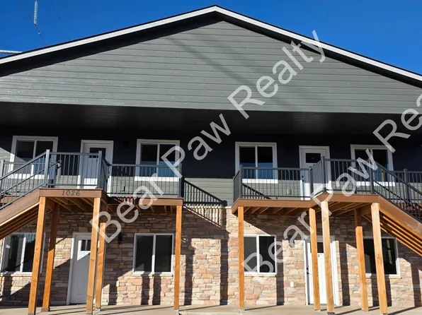 1026 Center Dr