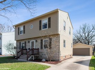 3938 Clinton Ave, Des Moines, IA 50310