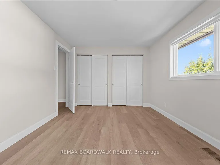 999 Meadowlands Dr — Photo 13