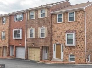 950 S Rolfe St, Arlington, VA 22204