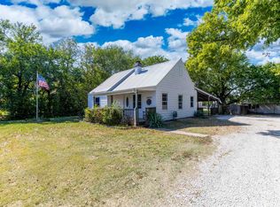 2004 N A St, Wellington, KS 67152