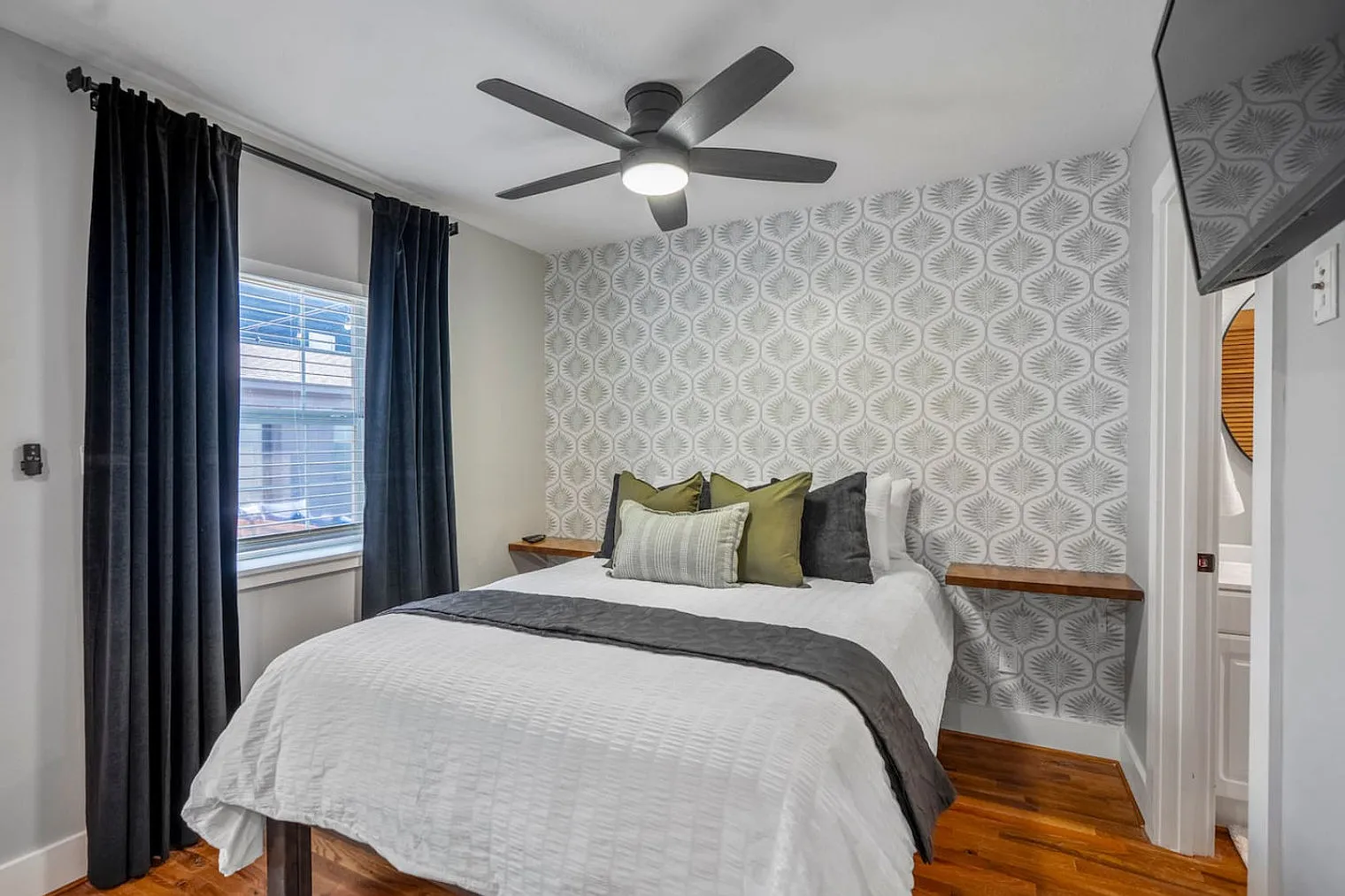 Studio, 1.0 bath, 505 sqft, $1,459 — Photo 2