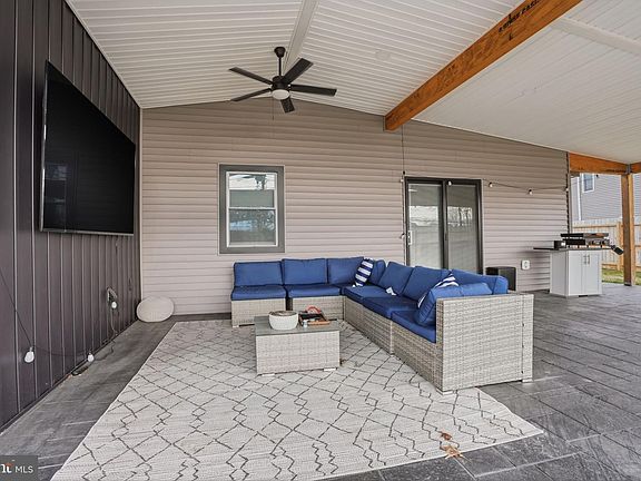 3rd image of 21 Border Rock Rd