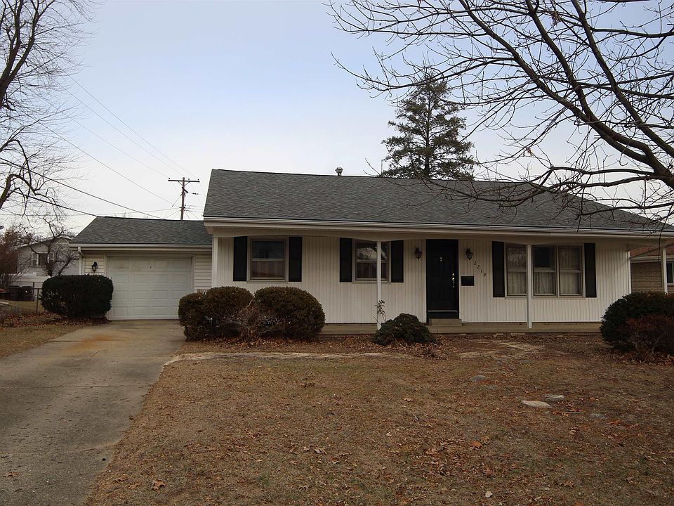1st image of 2219 W Newman Pkwy