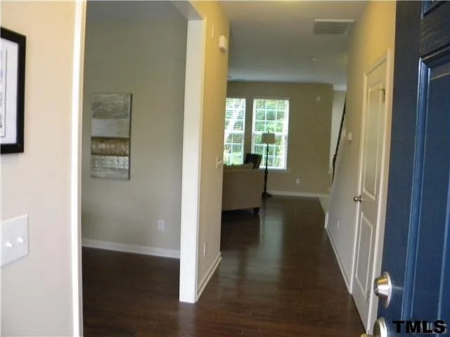 2521 Magnolia Tree Ln — Photo 4