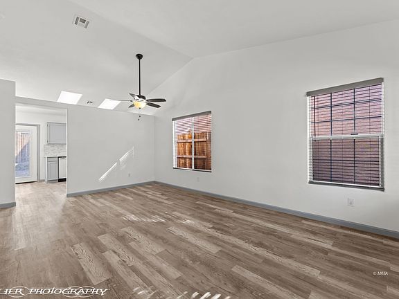 2nd image of 887 Sandbar St