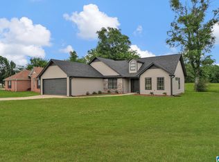 1751 Bradford Ln, Bessemer, AL 35022