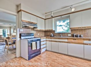 1007 N 48th St, Seattle, WA 98103