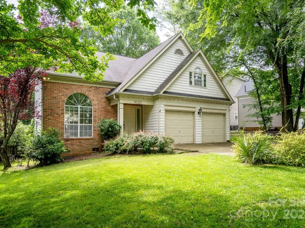 9023 Arbor Glen Ln, Charlotte, NC 28210