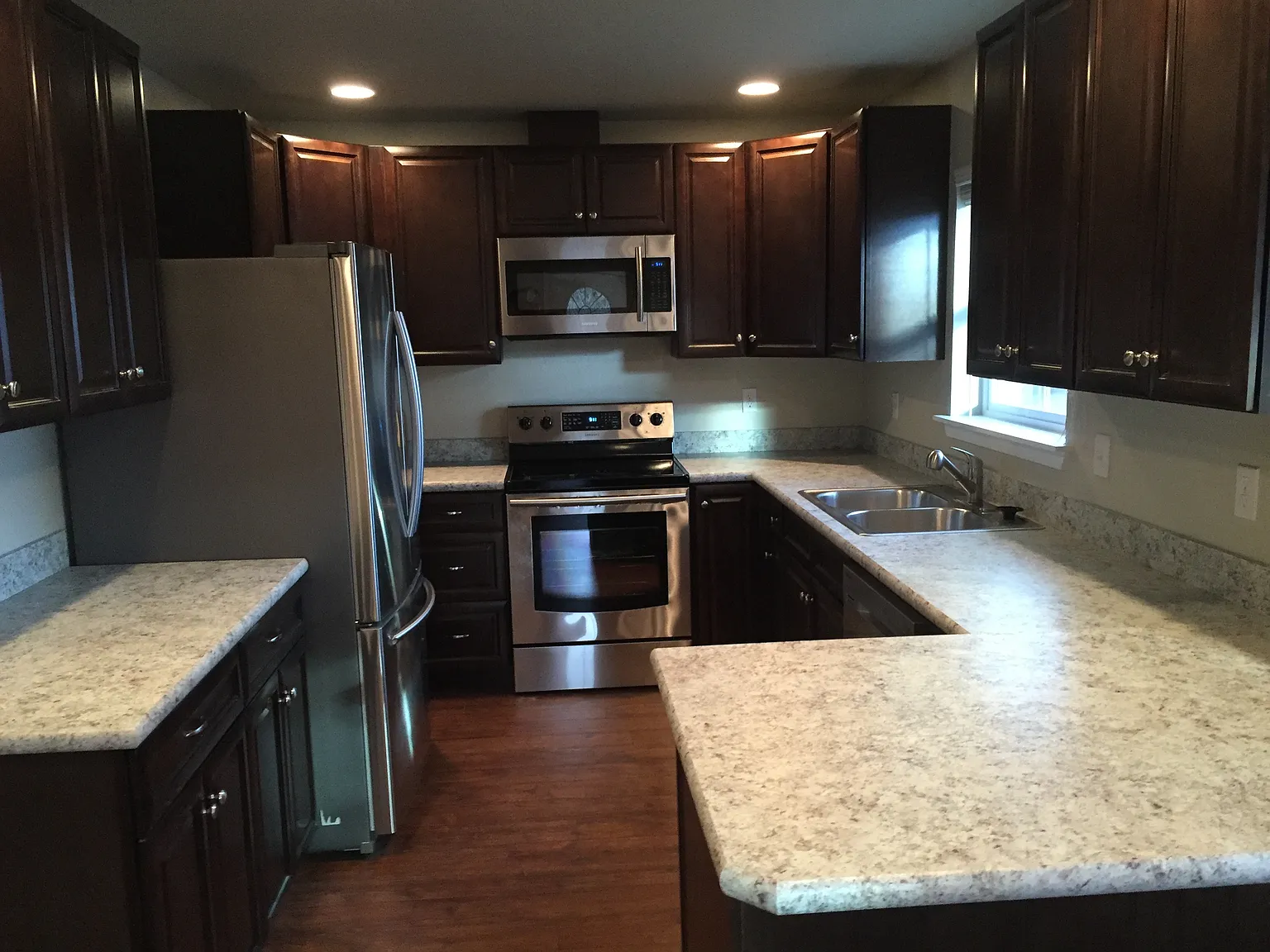 2 bed, 1152 sqft, $2,000 — Photo 2