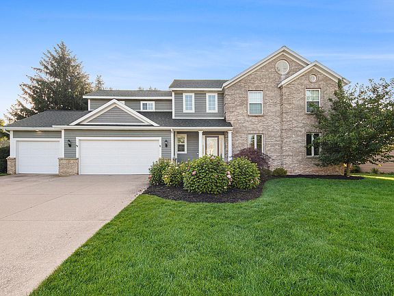 4th image of 7746 Hidden Lake Dr