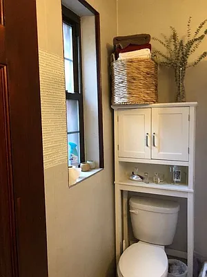 Rented by Lang Realty LLC | media 15