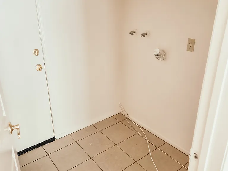 3470 Mountainside Dr — Photo 11