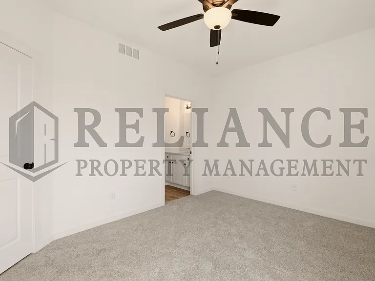 5259 N Pinecrest St — Photo 25