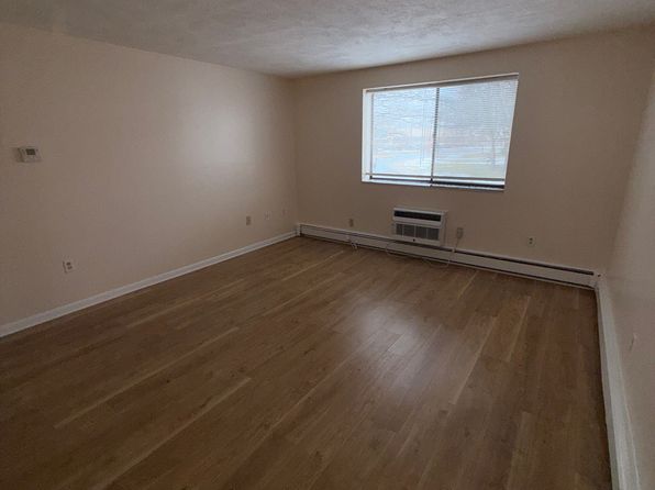 362 Centre St APT 6