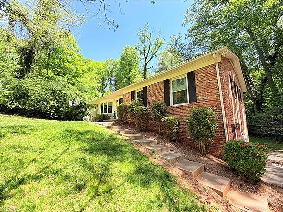 2nd image of 281 Emory St