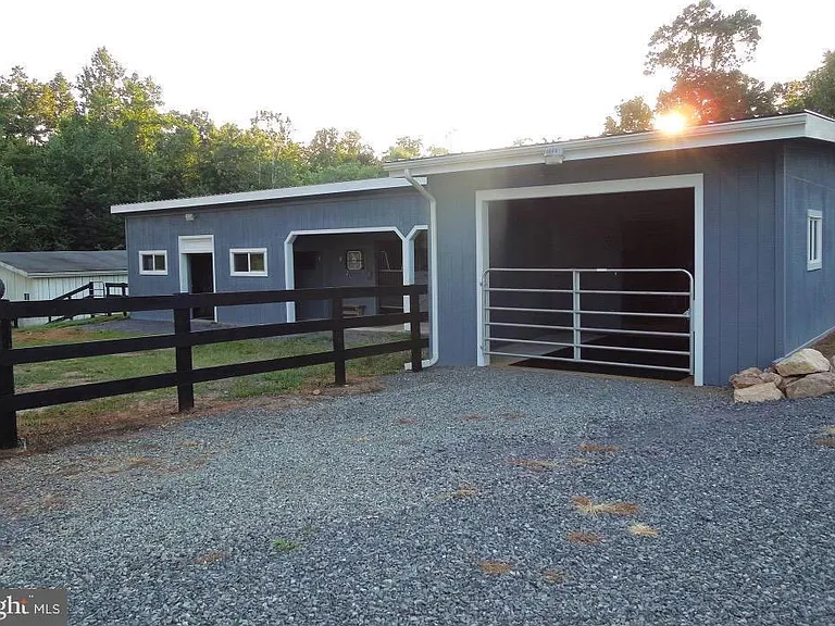 409 Cook Mountain Dr — Photo 9