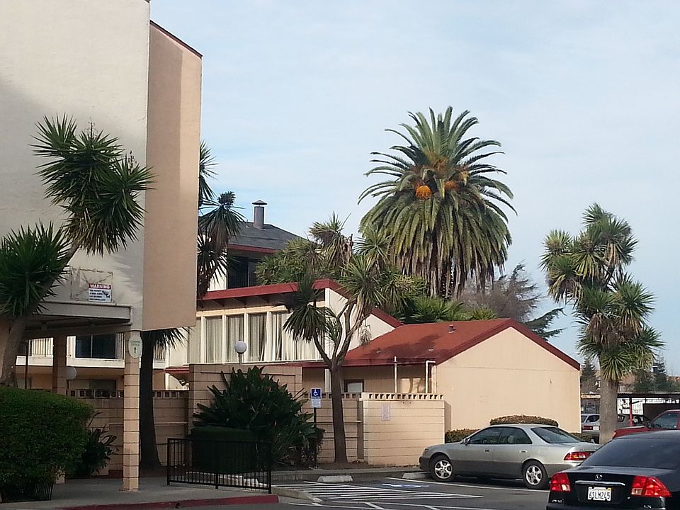 1st image of 2645 Church Ln APT 204