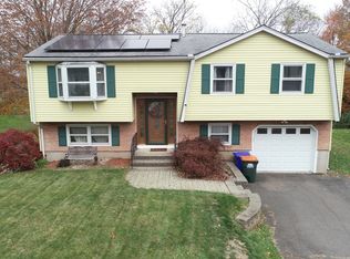 73 Sunrise Hl, Meriden, CT 06451