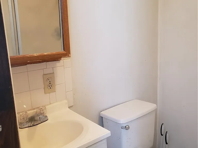 91 Springville Ave — Photo 10