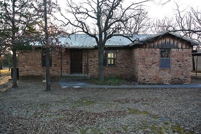 1st image of 423 Bass Ln