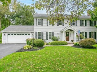 84 Falcon Trl, Pittsford, NY 14534