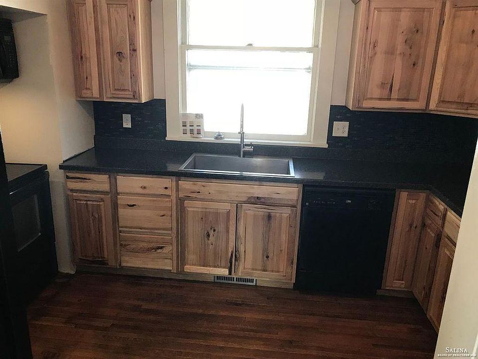 1st image of 1222 E Iron Ave