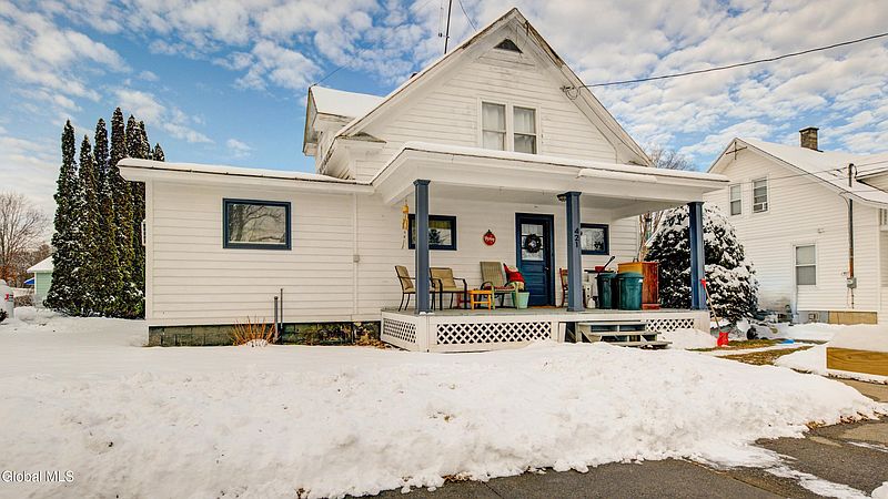 3rd image of 421 Division Street