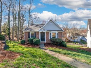 1009 Ridge Cove Ct, Winston Salem, NC 27104