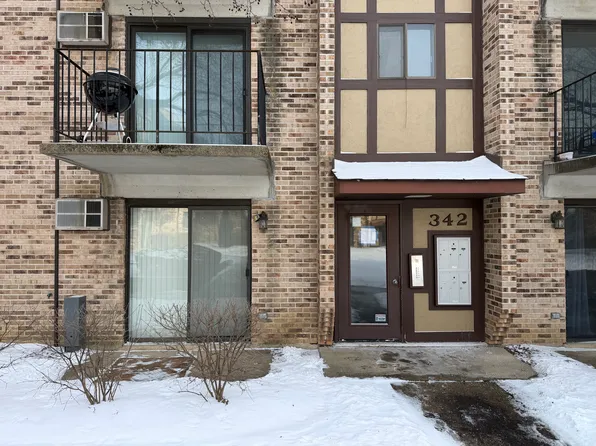 342 Klein Creek Ct APT A, Carol Stream, IL 60188