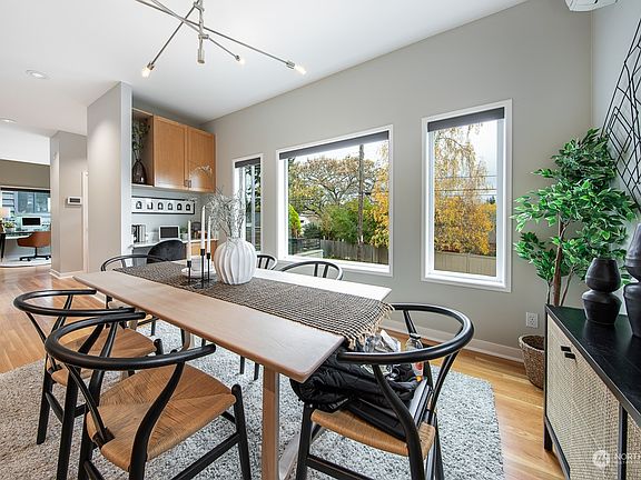 3rd image of 2439 Piedmont Place W
