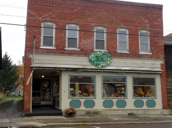 26 Greenwood St, Canisteo, NY 14823